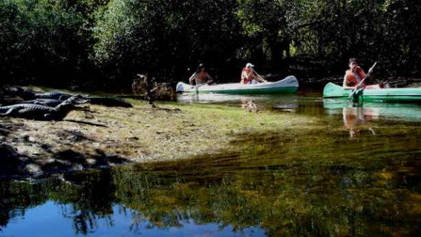 Hotel Fazenda Barra Mansa - passeio de canoa no rio