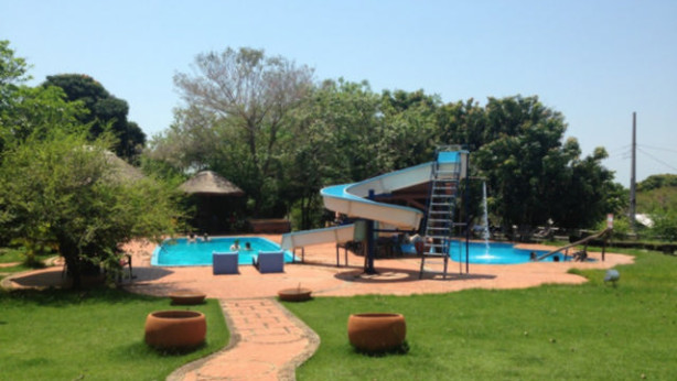 Hotel Fazenda San Francisco piscina
